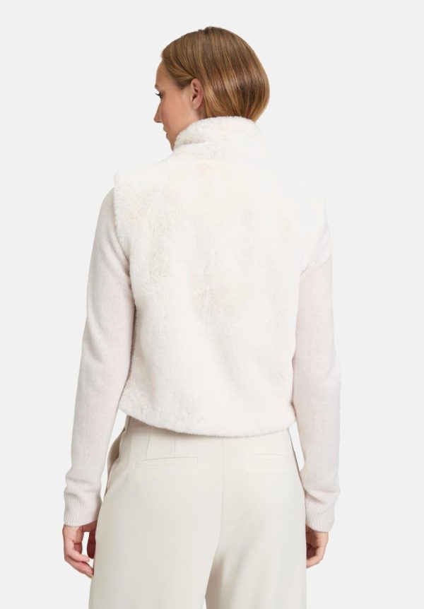 Clariamoore.shop06a6840c51 4