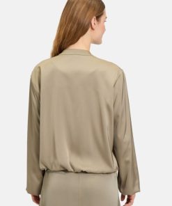 Clariamoore.shop0a918688b2 4