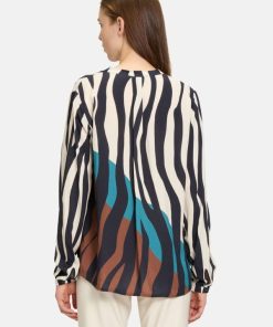 Clariamoore.shop24818549b4 3