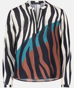 Clariamoore.shop24818549b4 4