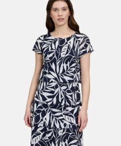 Clariamoore.shop2584e52202 1