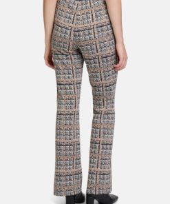 Clariamoore.shop31052eee45 3