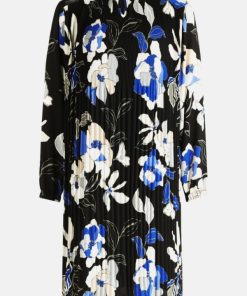 Clariamoore.shop32532e83a9 5