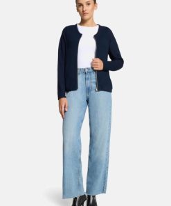 Clariamoore.shop40fbb53ac3 2