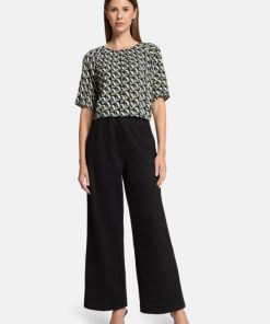 Clariamoore.shop41adb67f70 2