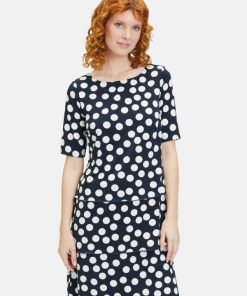 Clariamoore.shop44364664aa 1