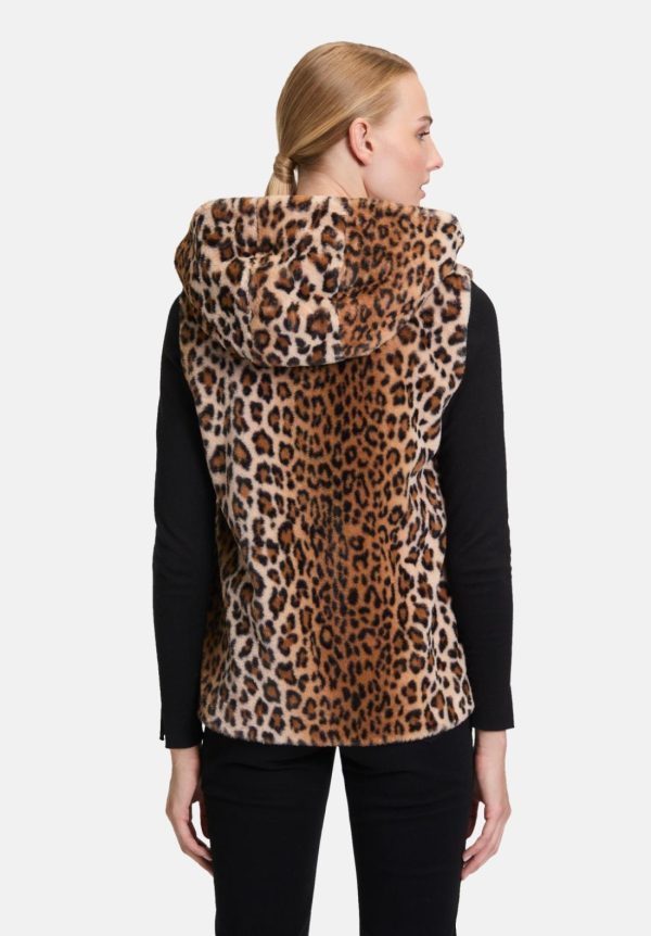 Clariamoore.shop4f99701fa8 2