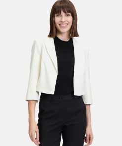 Clariamoore.shop513a563fc9 1