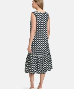 Clariamoore.shop522dade1a1 2