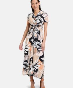 Clariamoore.shop52ca7976d6 1