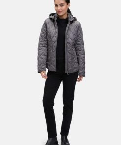 Clariamoore.shop574e804330 2