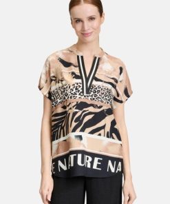 Clariamoore.shop610bb93daa 1