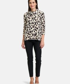 Clariamoore.shop6acc6dfd29 3