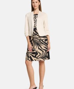 Clariamoore.shop73f4f48736 2