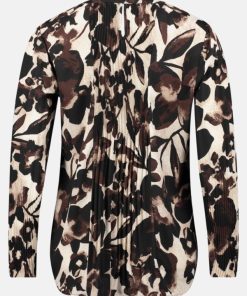 Clariamoore.shop8332557ae8 4