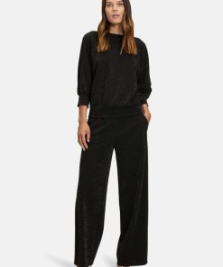 Clariamoore.shop8a5b2a6f7d 3