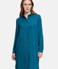 Clariamoore.shop8d91779132 1