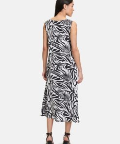 Clariamoore.shop921f1de288 3