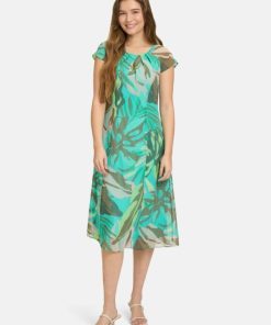 Clariamoore.shop93fbc1a313 1