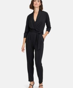 Clariamoore.shop962adbb2b0 1