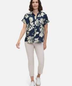 Clariamoore.shop976e96872a 2