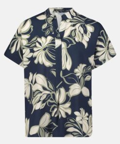 Clariamoore.shop976e96872a 4