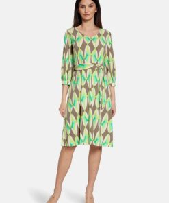 Clariamoore.shop9f5b0b7515 1