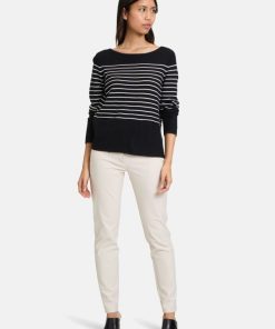 Clariamoore.shopa9a39cc6cc 2