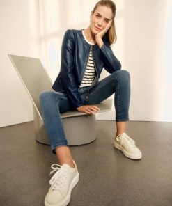 Clariamoore.shopc71b0fc293 1