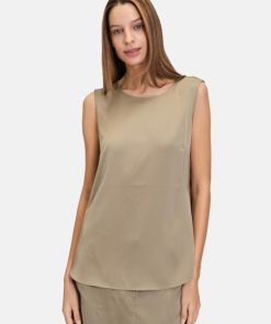 Clariamoore.shope4392f88b5 1