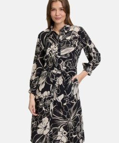 Clariamoore.shope8fff806d2 2