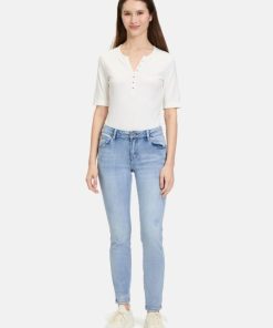 Clariamoore.shopf28c39901d 2